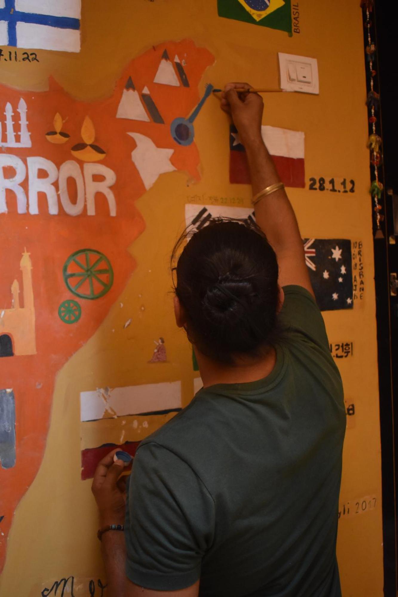 Mud Mirror Guesthouse جيلسامر المظهر الخارجي الصورة